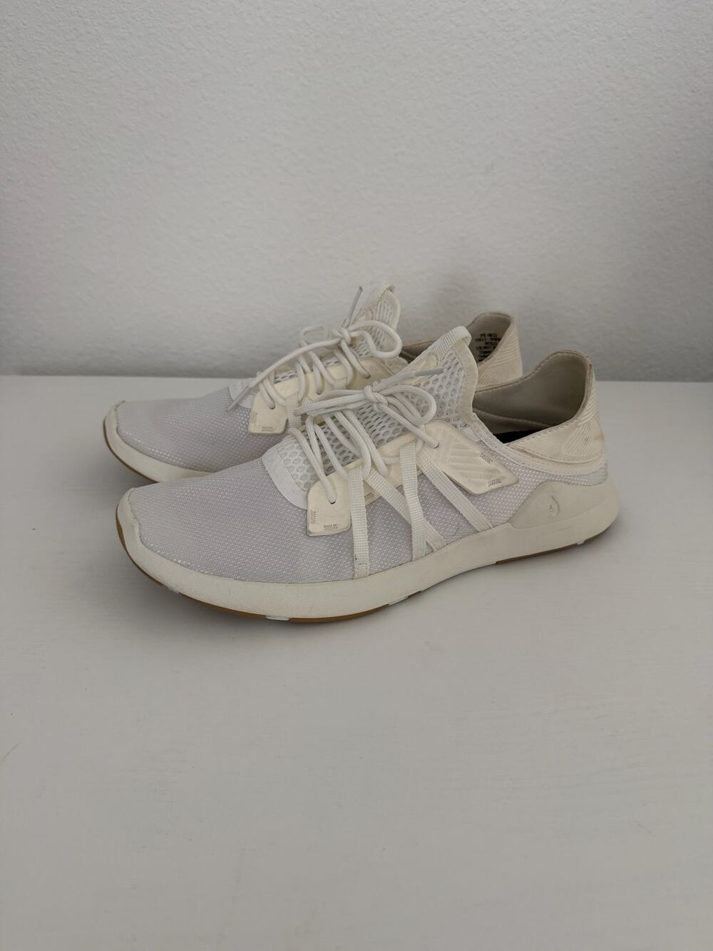 OluKai Mens Holo Convertible Mesh Athleisure White Sneakers Size 11